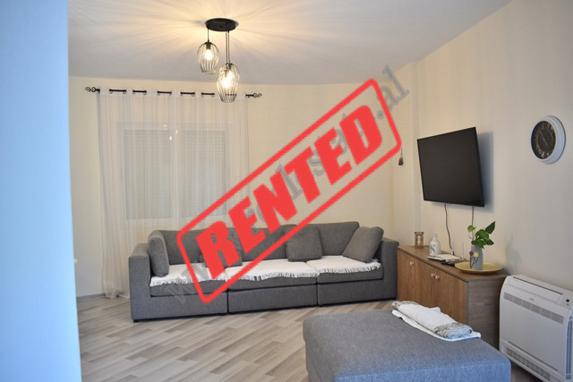 One bedroom apartment for rent near Fresk area in Tirana.
The apartment it is positioned on the thi